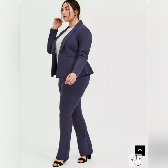 Studio Torrid Women's Deep Green Peplum Blazer - Picture 2 of 8